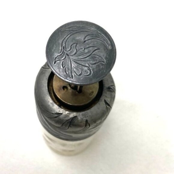 Antique Theophilus Martin French Cut Crystal & Silver Toned Atomizer Refillable - Picture 5 of 10